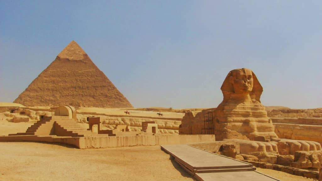 Les pyramides et le sphinx de Gizeh : à voir absolument lors d'une voyage en Égypte