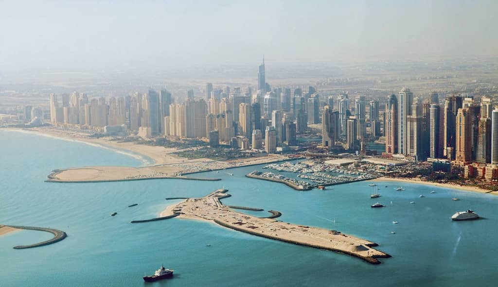 La démesure de Dubaï, une ville construite au milieu du désert