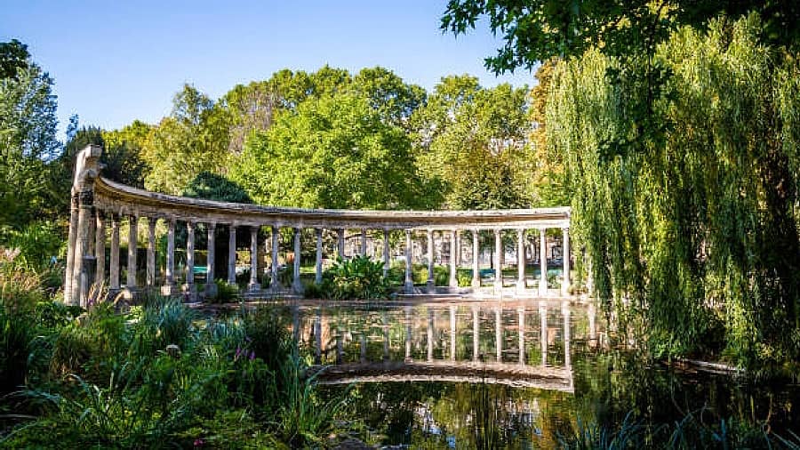 parc Monceau à Paris