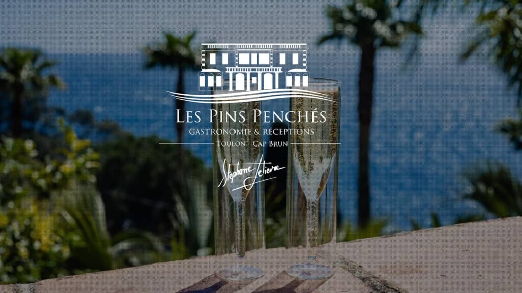 Les Pins Penchés