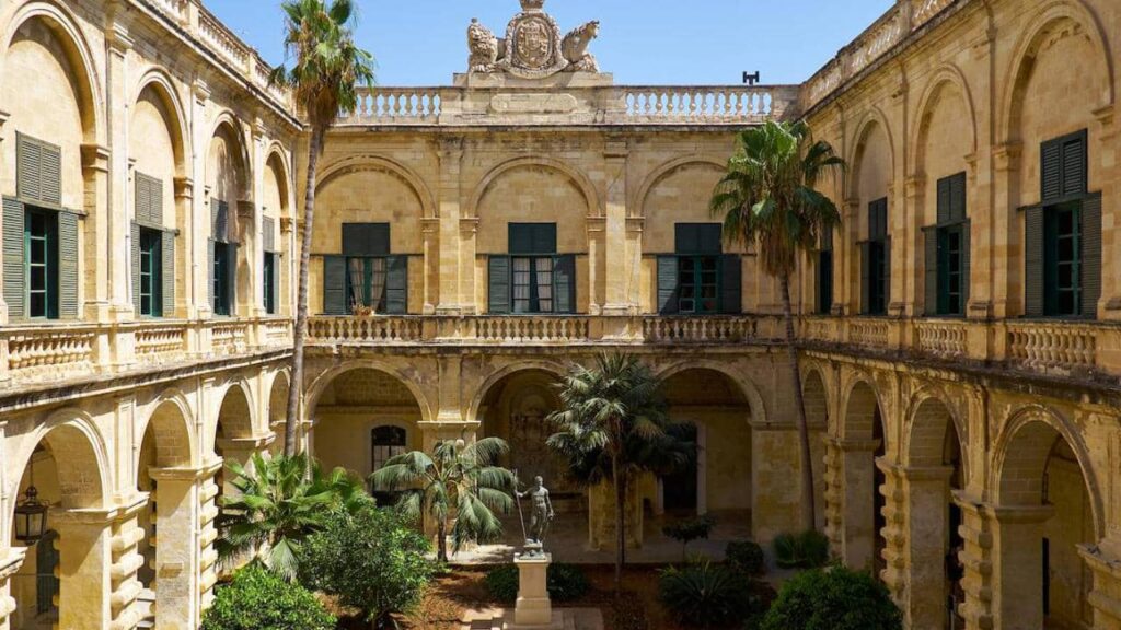Le Palais des Grands Maîtres