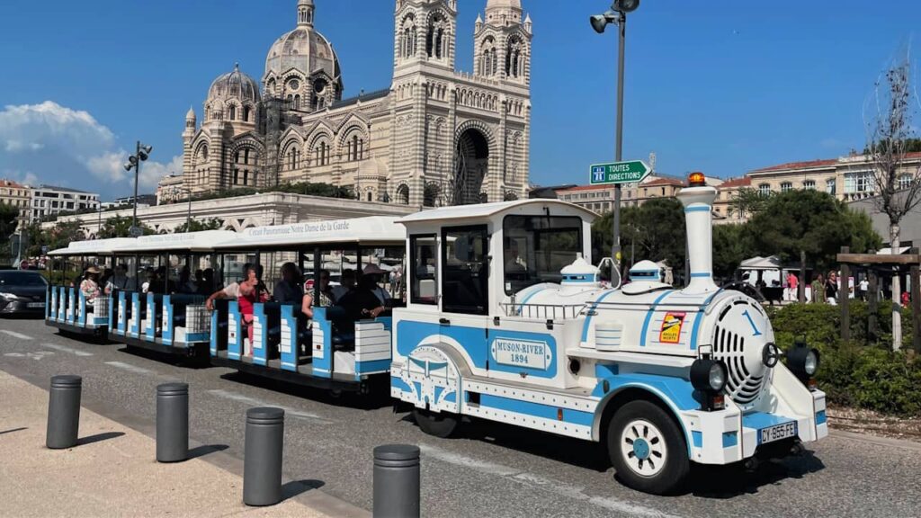 Petit train de Marseille : l'idéal pour découvrir la cité phocéenne