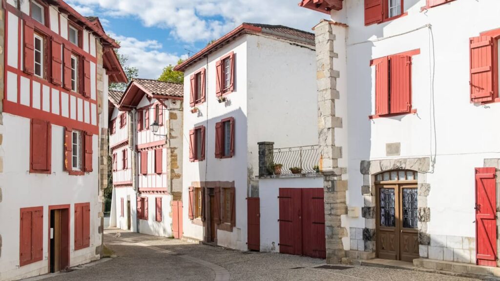 VILLE PITTORESQUE PAYX BASQUE