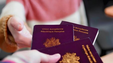 Comment renouveler son passeport le plus vite possible ? Conseils et astuces