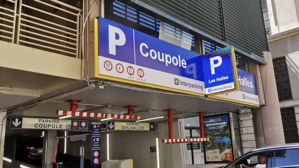 parking coupole les halles Nîmes interparking