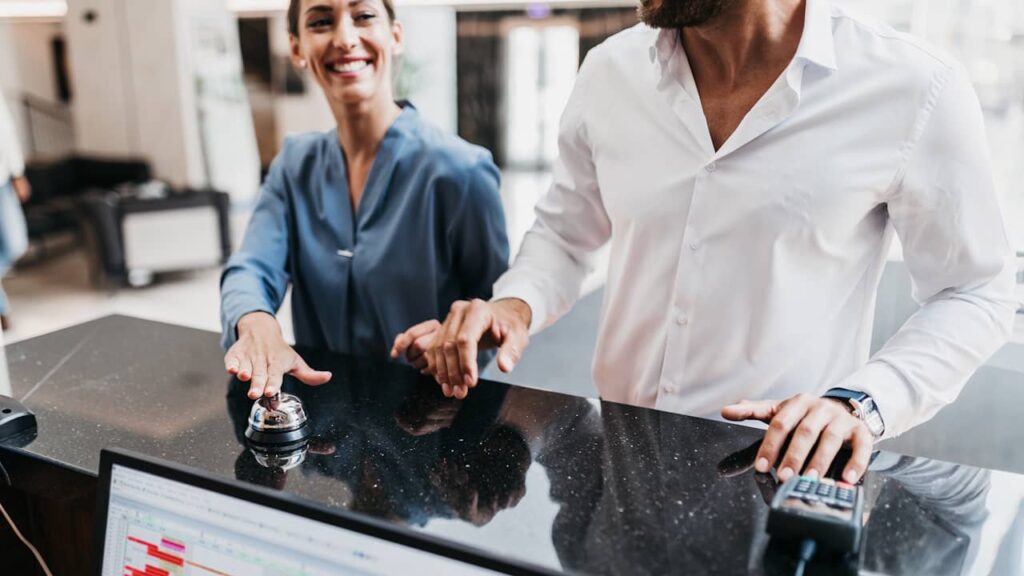 pms hôtel expérience client