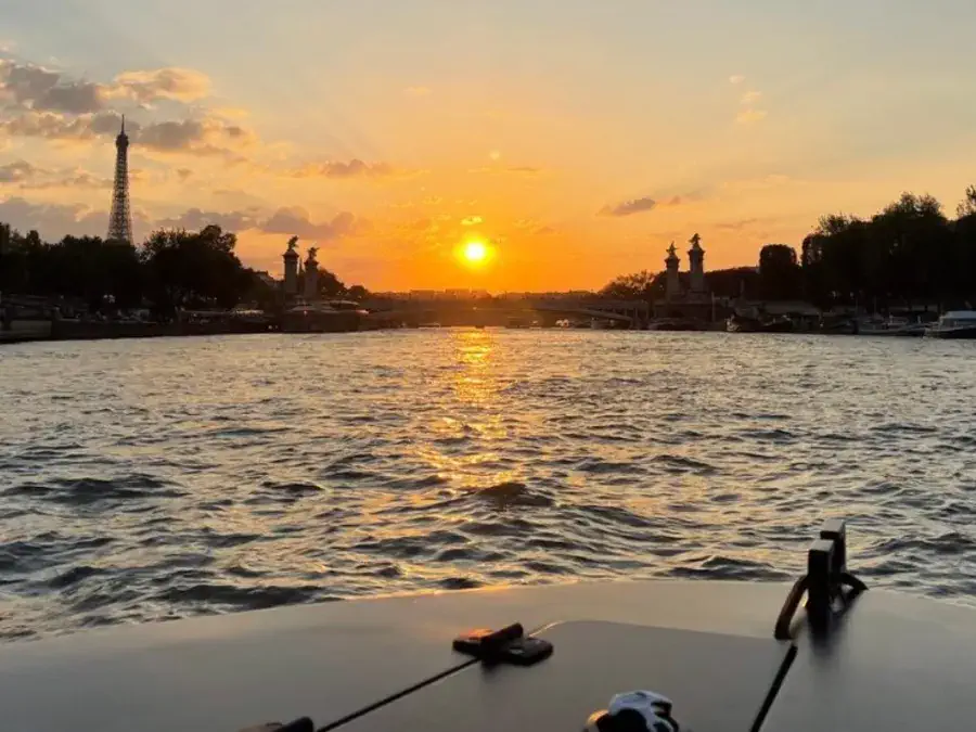 Croisière privative sur la Seine à Paris
