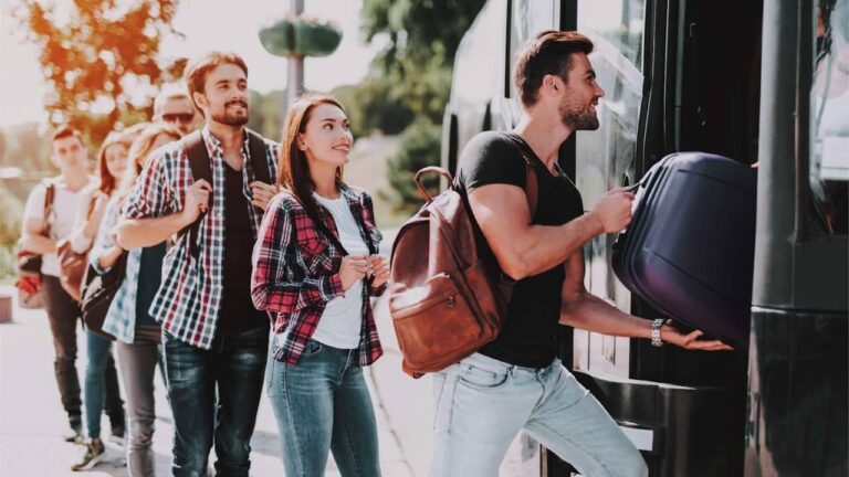 Comment organiser un transport de groupe sans stress : méthodes, outils et bonnes pratiques Transport de groupe : organiser sereinement grâce à une méthode claire