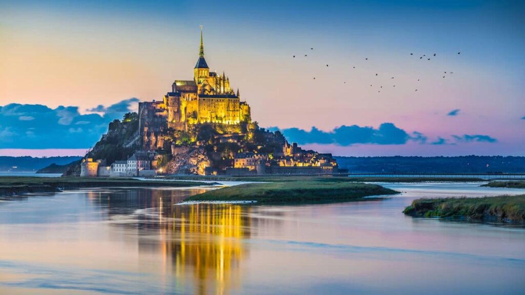 mont saint michel nuit