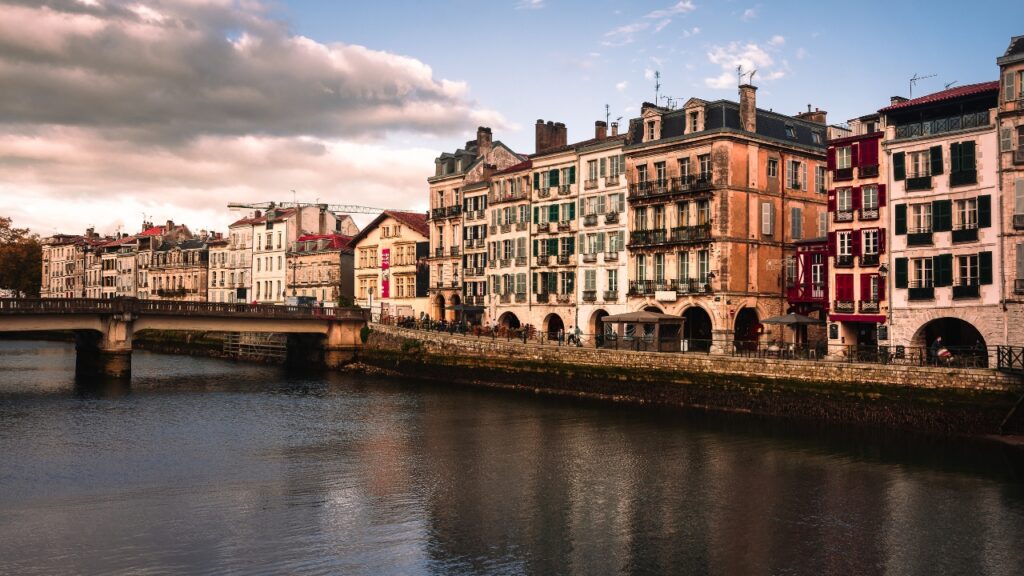 maisons pays basque