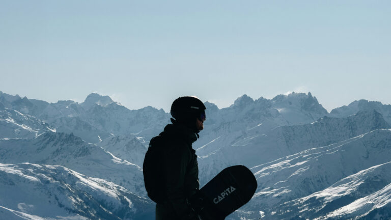 Snowboard pas cher : pourquoi les packs complets séduisent de plus en plus de riders ? Snowboard pas cher : pourquoi les packs complets séduisent de plus en plus de riders ?