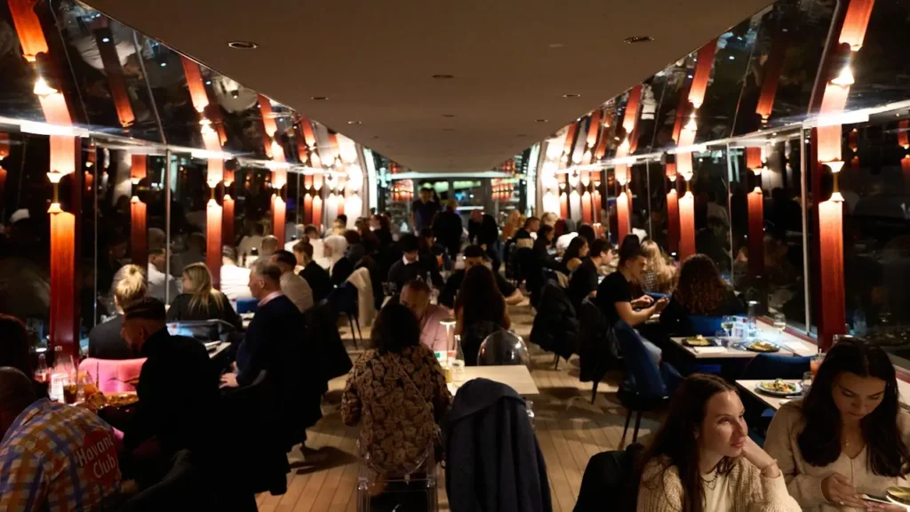 Paris dîner croisière sur la Seine