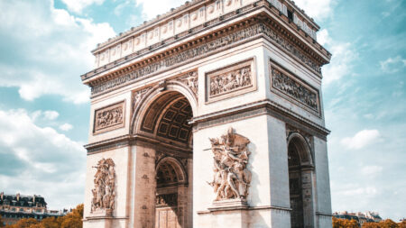 Quels sont les leviers utilisés par les acteurs du tourisme français pour attirer toujours plus de voyageurs ? Quels sont les leviers utilisés par les acteurs du tourisme français pour attirer toujours plus de voyageurs ?