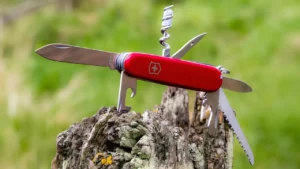 Combien de fonctions faut-il sur un couteau suisse ?