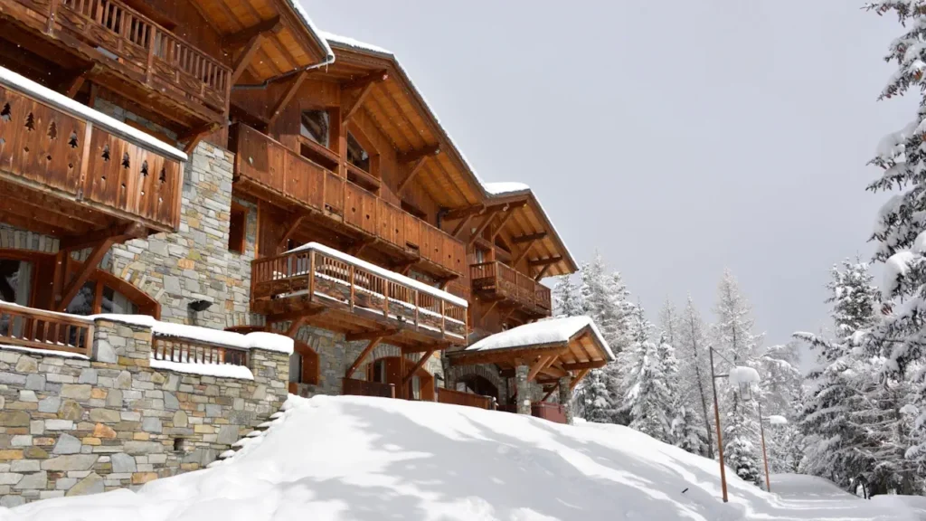 Résidence au ski : 7 critères pour bien choisir sa location Résidence au ski : 7 critères pour bien choisir sa location